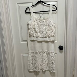 House of Harlow 1960 White Laser Cut Crotchet Top and Midi Skirt Size Large